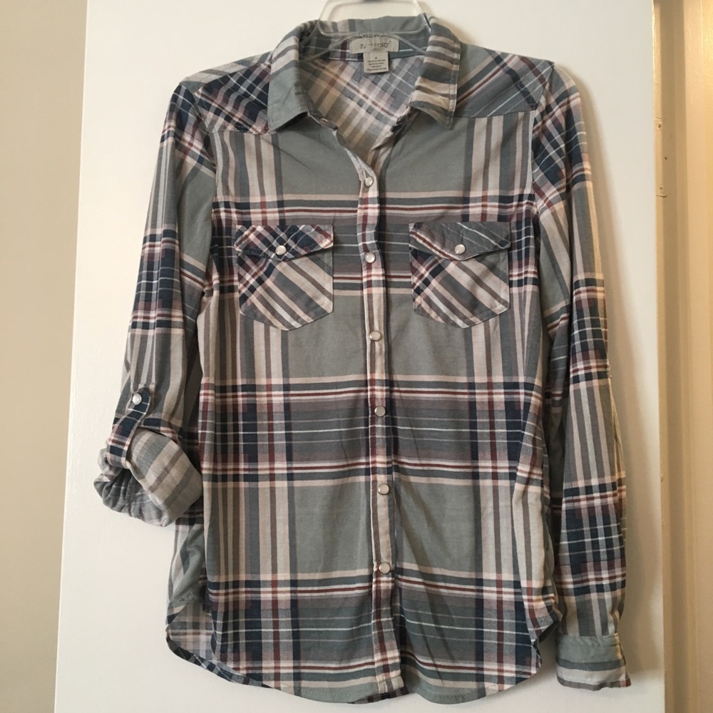 Button down flannel with adjustable sleeves